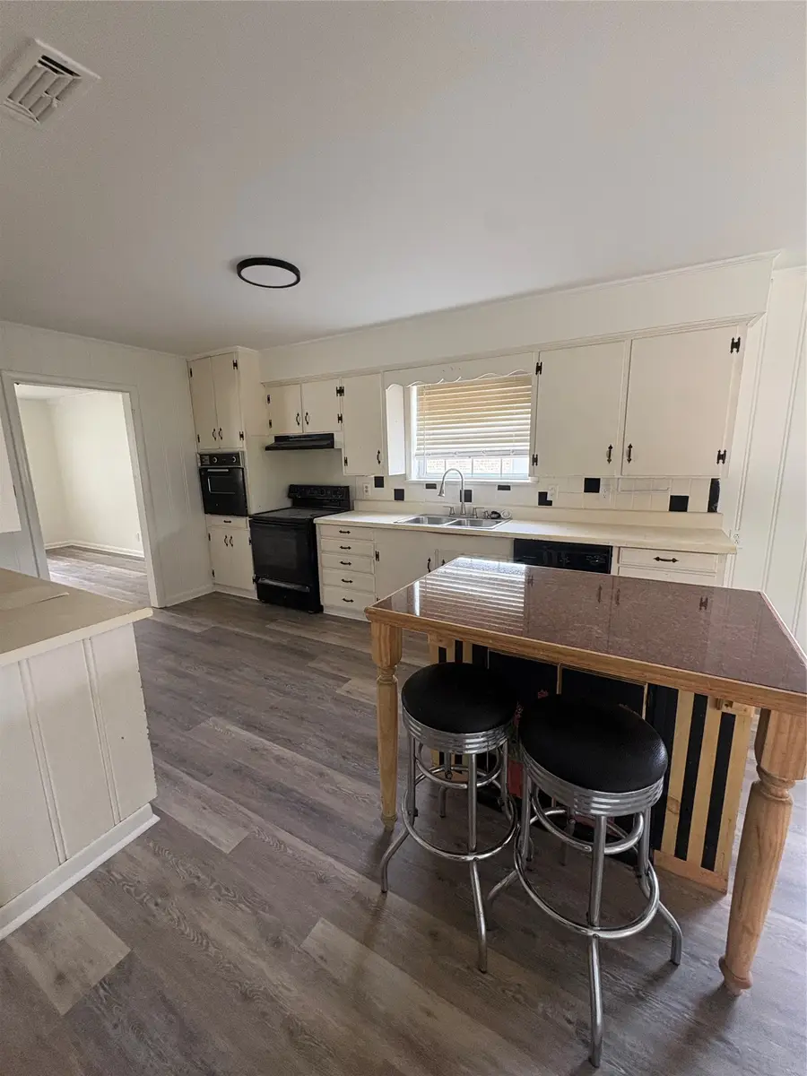 1404 Doris Drive, Sulphur Springs, TX 75482 - #2