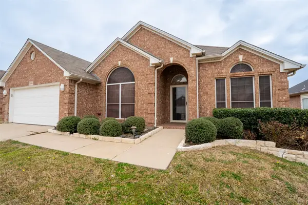 8700 Shadow Trace Drive, Fort Worth, TX 76244