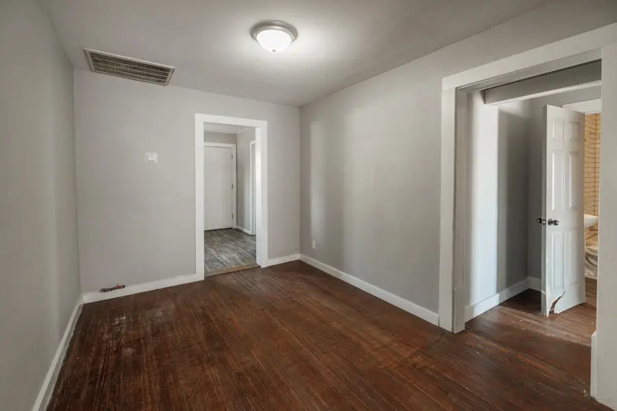 602 E North 15th Street, Abilene, TX 79601 - #2