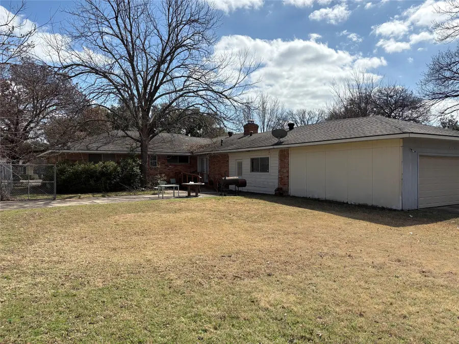 910 Blue Lake Circle, Richardson, TX 75080 - #3