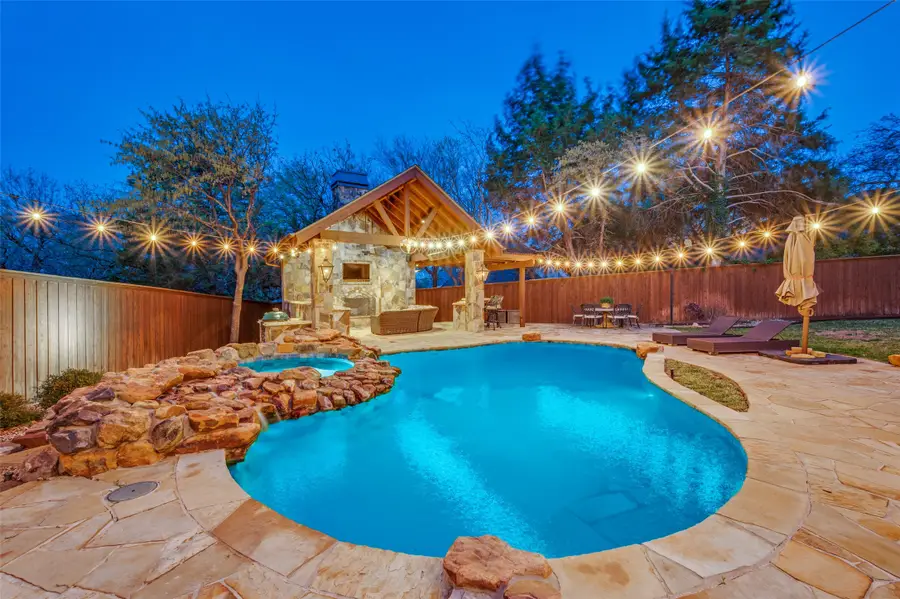 805 Huntington Court, Southlake, TX 76092 - #2