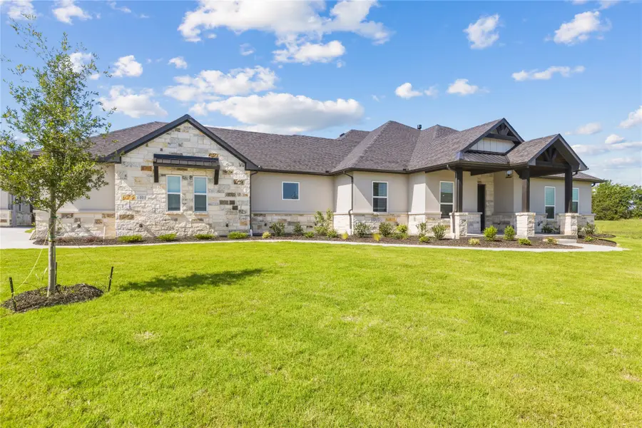 8401 Stallion Drive, Godley, TX 76044 - #2