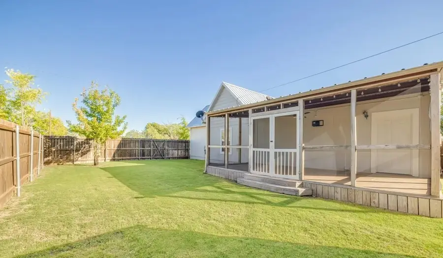 1002 S 6th, Merkel, TX 79536 - #3