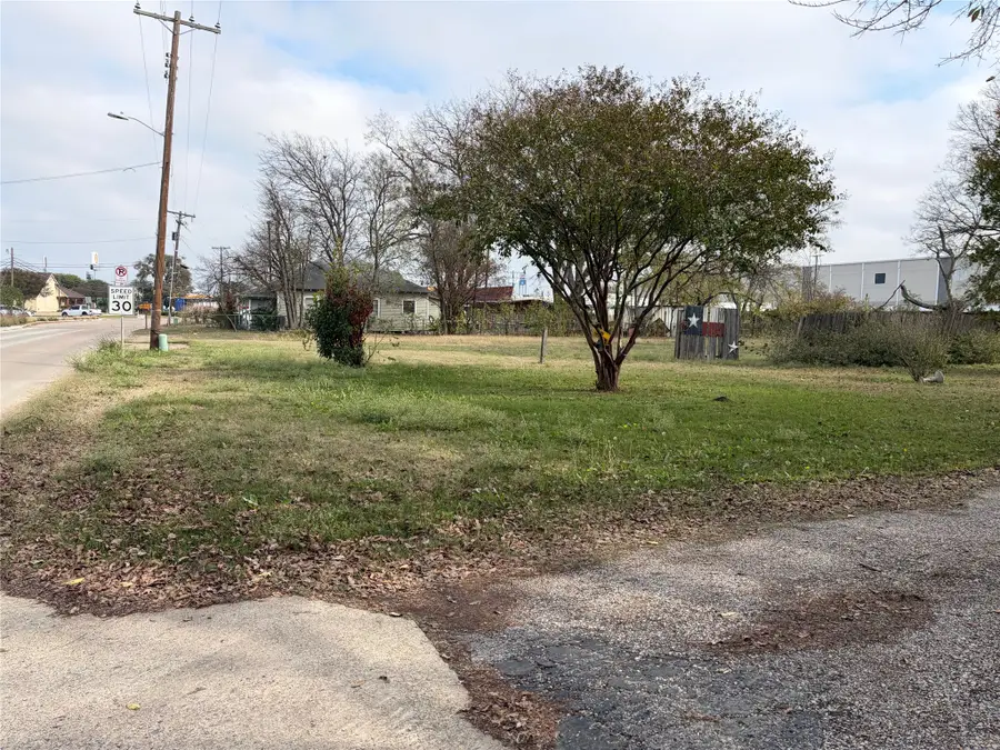 320 & 330 E Belt Line Road, Wilmer, TX 75172 - #2