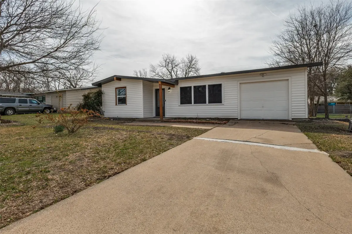 800 E Tucker Boulevard, Arlington, TX 76010 - #1