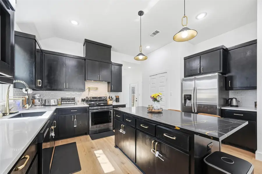 3215 Bill Harrod Street, Dallas, TX 75212 - #2