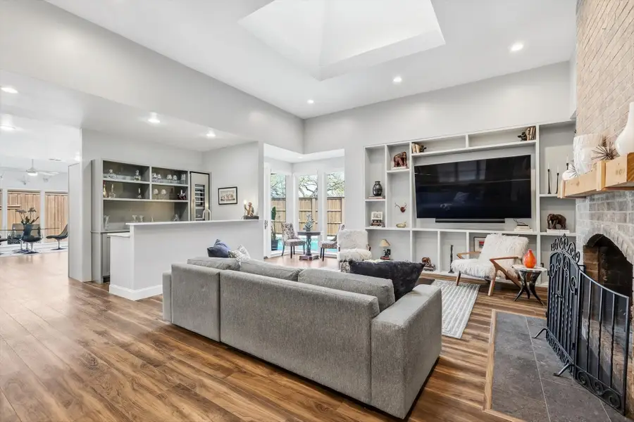 9539 Hilldale Drive, Dallas, TX 75231 - #2