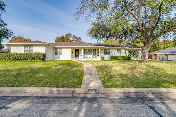 3772 Arroyo Road, Fort Worth, TX 76109