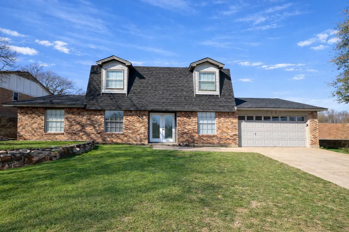 7367 Greenacres Drive, Fort Worth, TX 76112 - #1