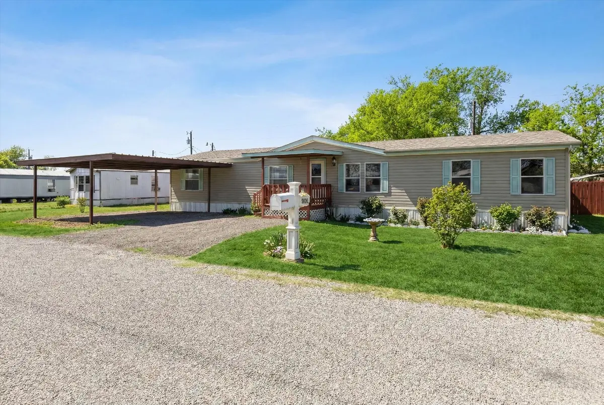 900 Flamingo Road, Granbury, TX 76049 - #1