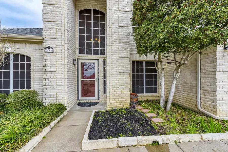 5701 San Felipe Drive, Haltom City, TX 76137 - #2