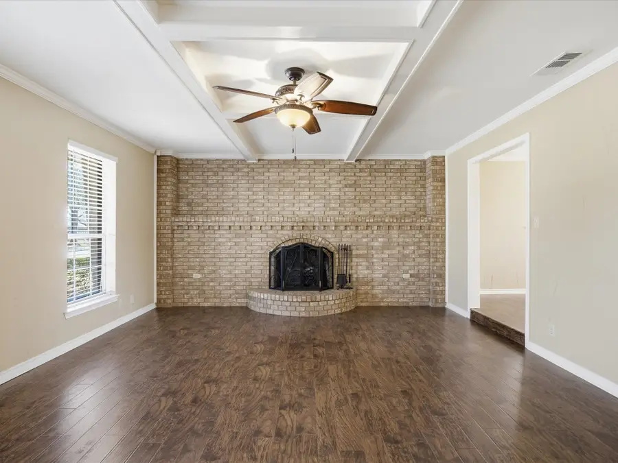 309 Highland Drive, Ennis, TX 75119 - #3