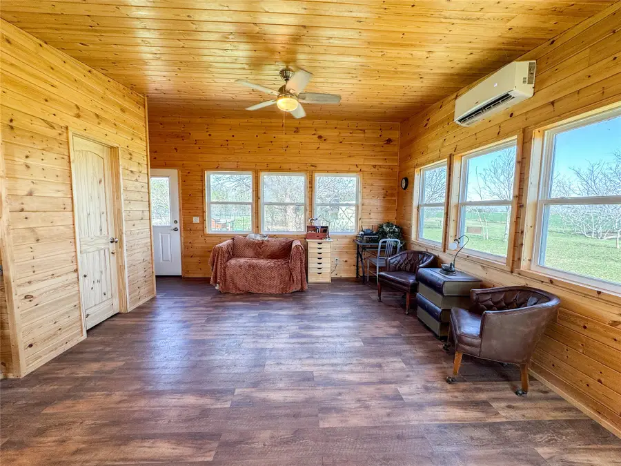 1209 Taylor Avenue, Rule, TX 79547 - #2