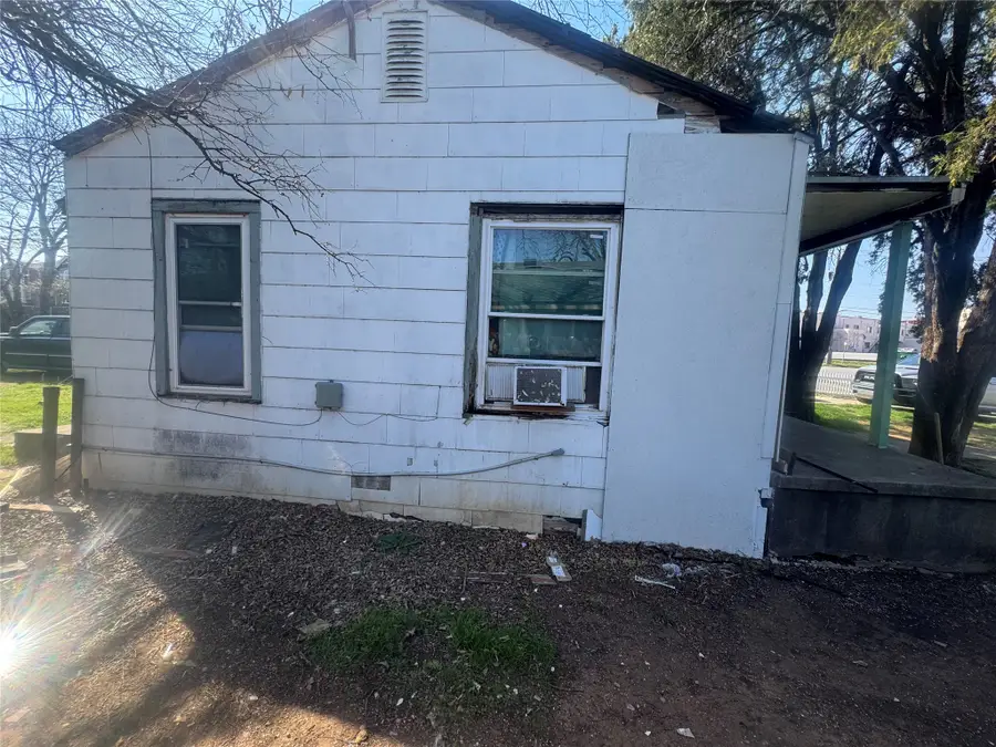 5933 Diaz Avenue, Fort Worth, TX 76107 - #2