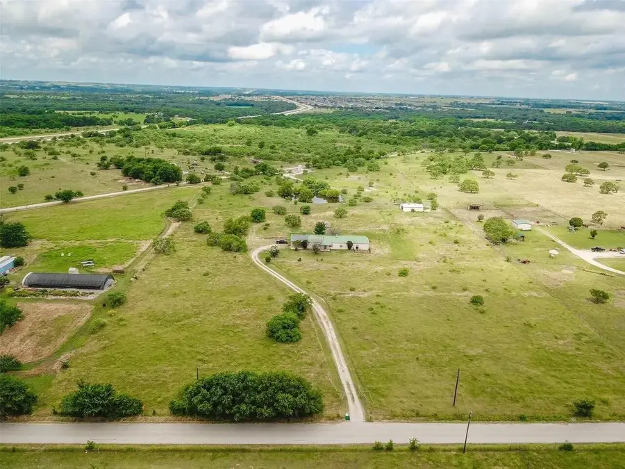 13630 N County Line Road, Ponder, TX 76259 - #2