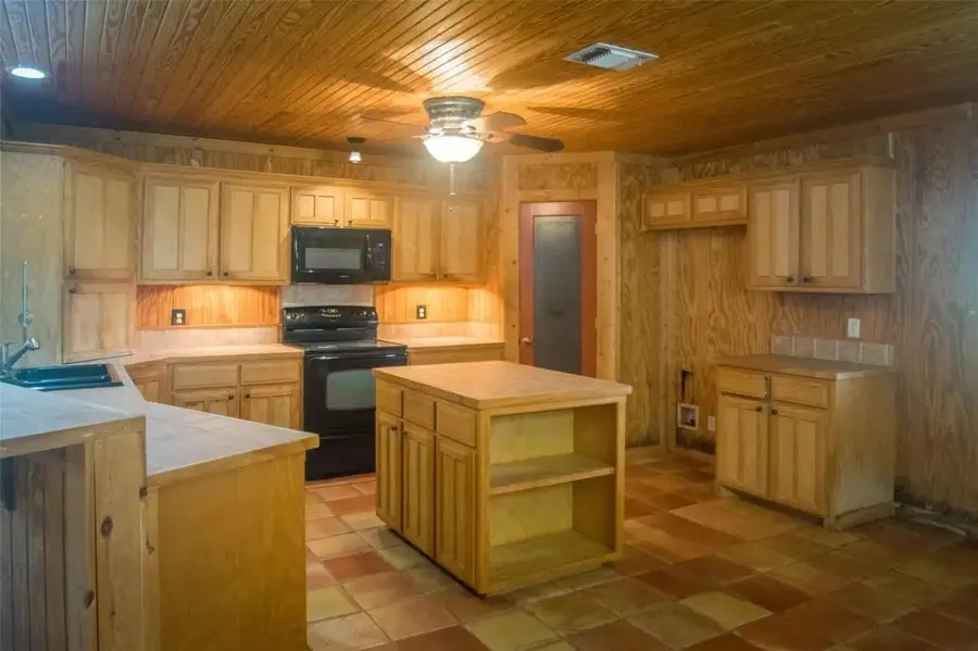 13630 N County Line Road, Ponder, TX 76259 - #3