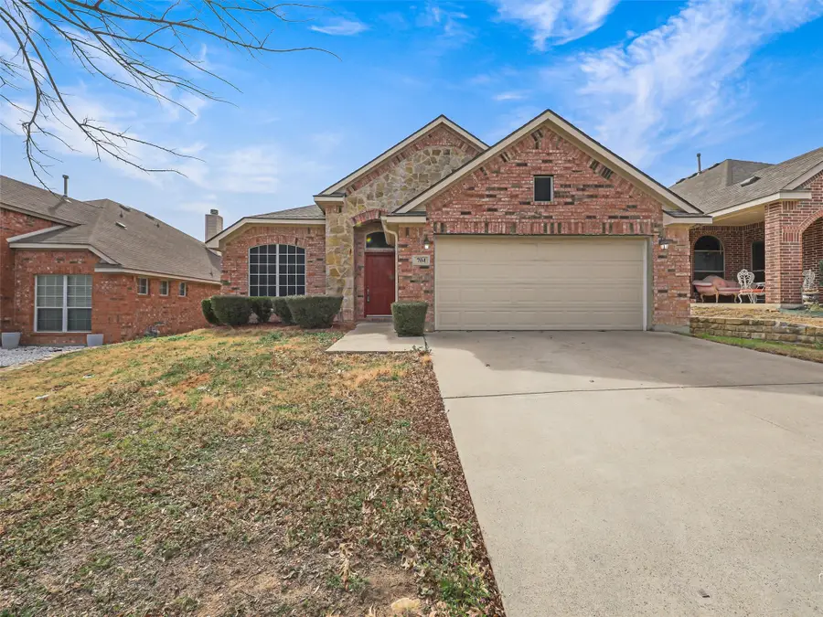 704 Darlington Trail, Fort Worth, TX 76131 - #2