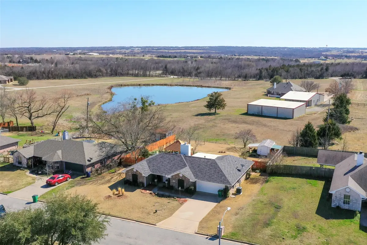 209 Bryant Street, Pottsboro, TX 75076 - #1