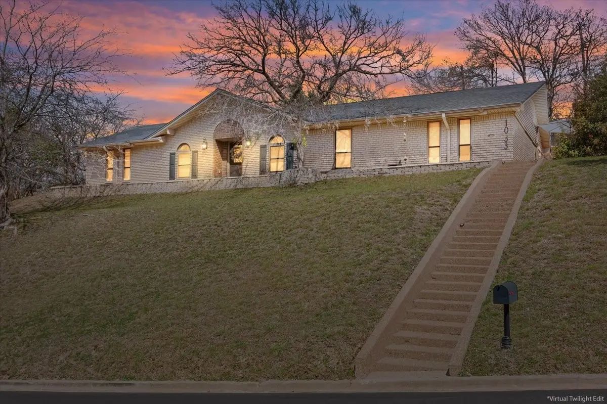 1033 Wedgewood Drive, Woodway, TX 76712 - #1