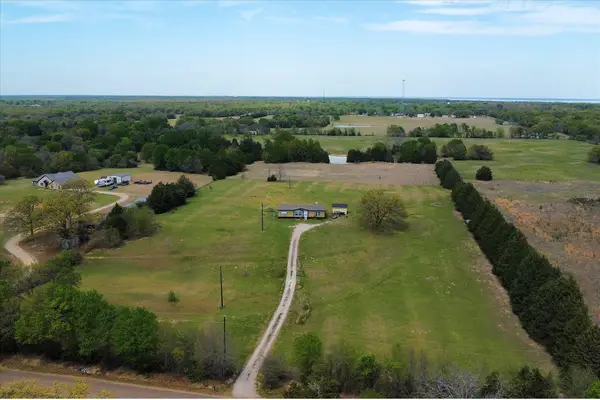 8352 County Road 2404, Kemp, TX 75143