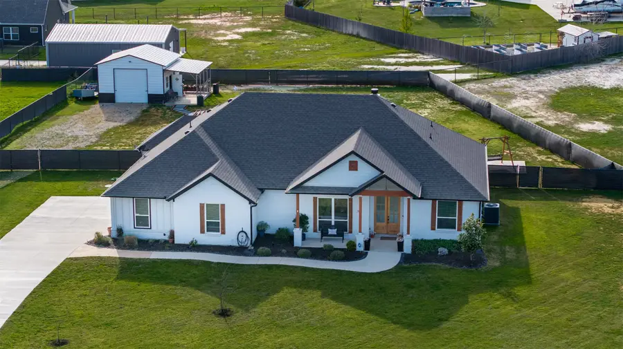 111 Bluegrass Trail, Springtown, TX 76082 - #3