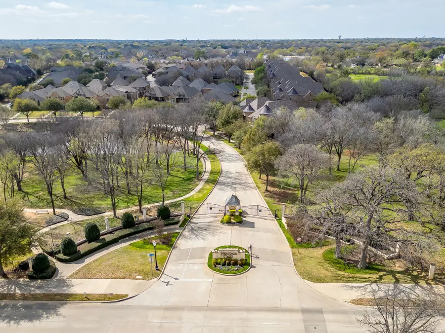 5060 Heritage Oaks Drive, Colleyville, TX 76034 - #2