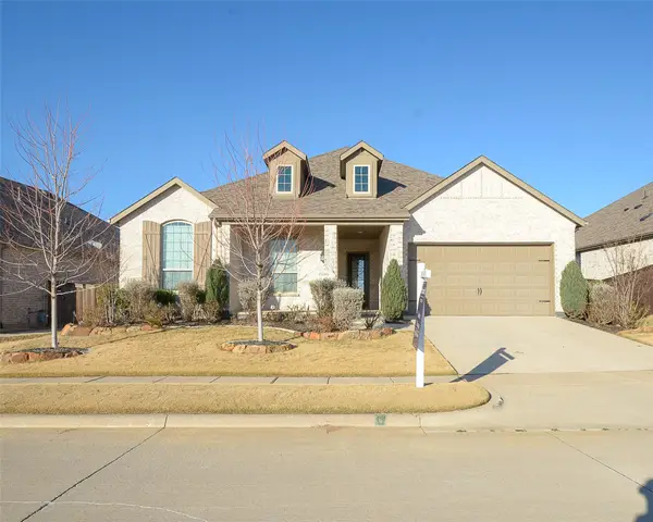 1121 Bridle Path Drive, Aubrey, TX 76227