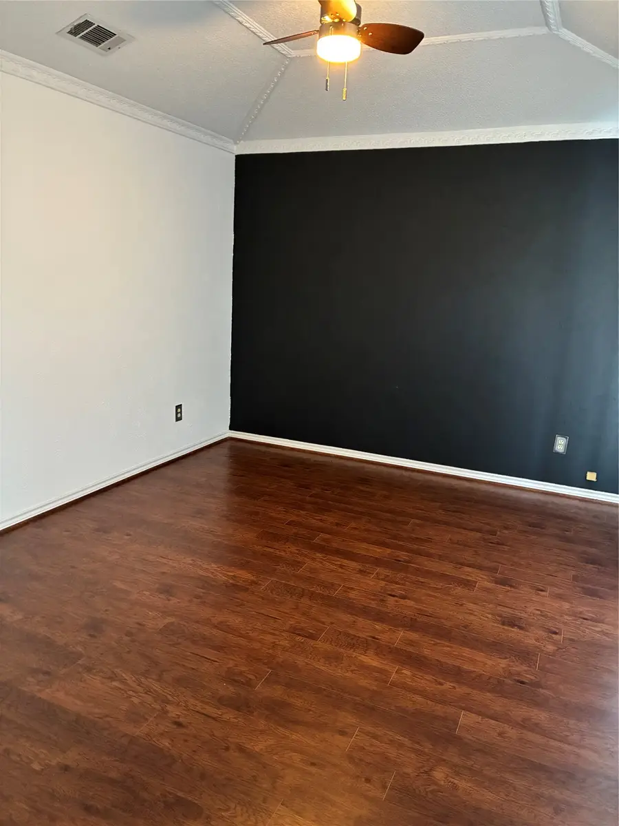 2405 Country Valley Road, Garland, TX 75041 - #3