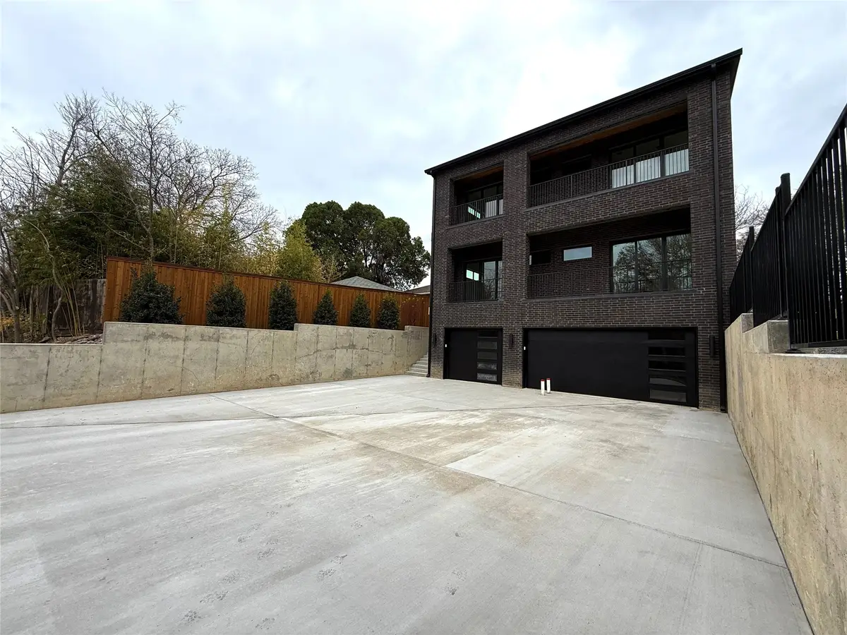 3624 N Fitzhugh Avenue, Dallas, TX 75204 - #1