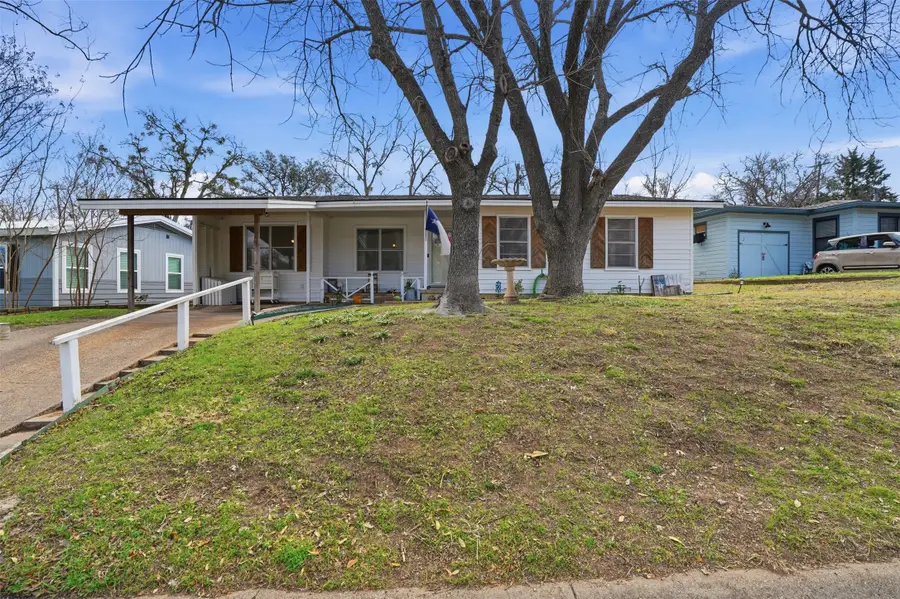 1315 Lamar Street S, Weatherford, TX 76086 - #2