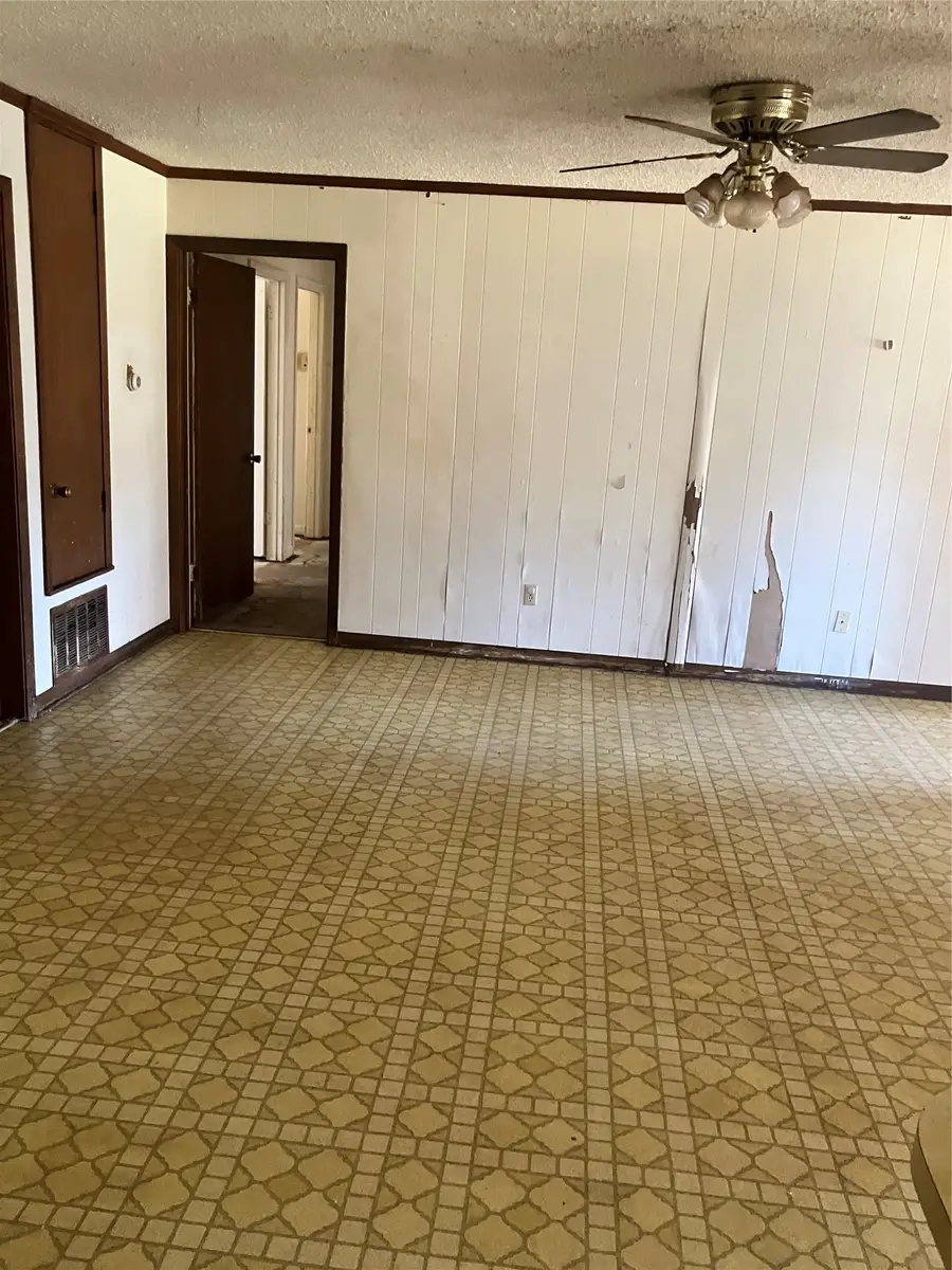 3327 Warwick Drive, Shreveport, LA 71118 - #3