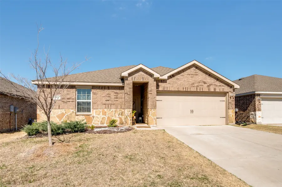 841 Glover Drive, Aubrey, TX 76227 - #2