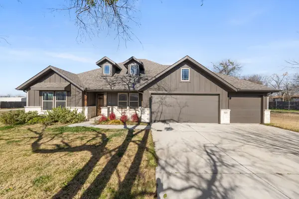 502 W 2nd Street, Venus, TX 76033