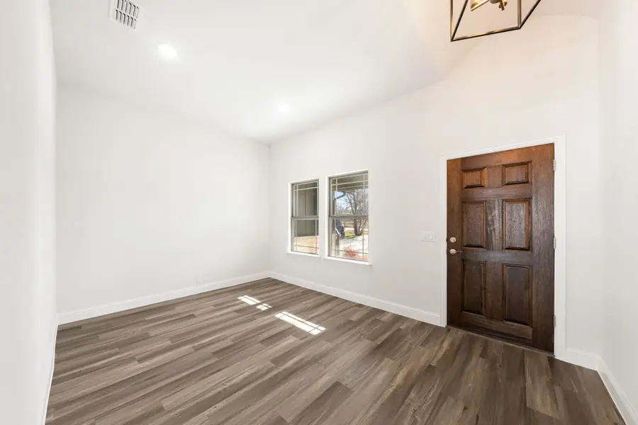 502 W 2nd Street, Venus, TX 76033 - #2