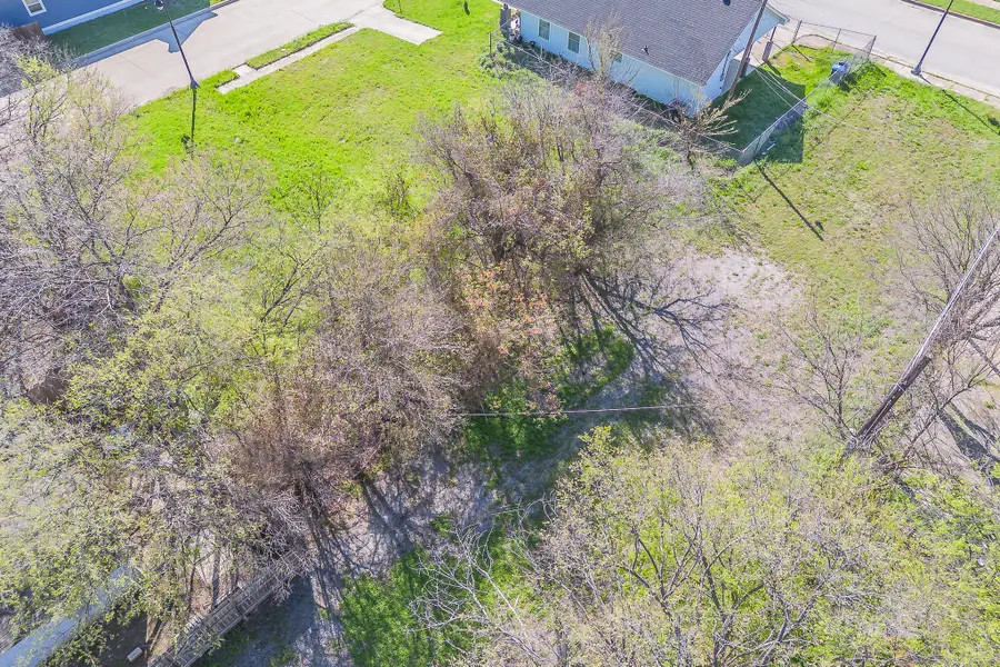 1054 Bransford Street, Fort Worth, TX 76104 - #3