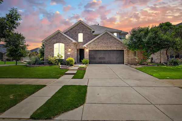 424 Fenceline Drive, Argyle, TX 76226