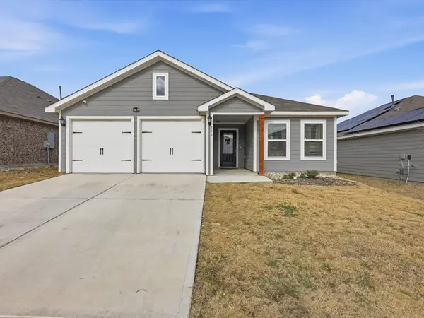 916 American Flyer, Fort Worth, TX 76108