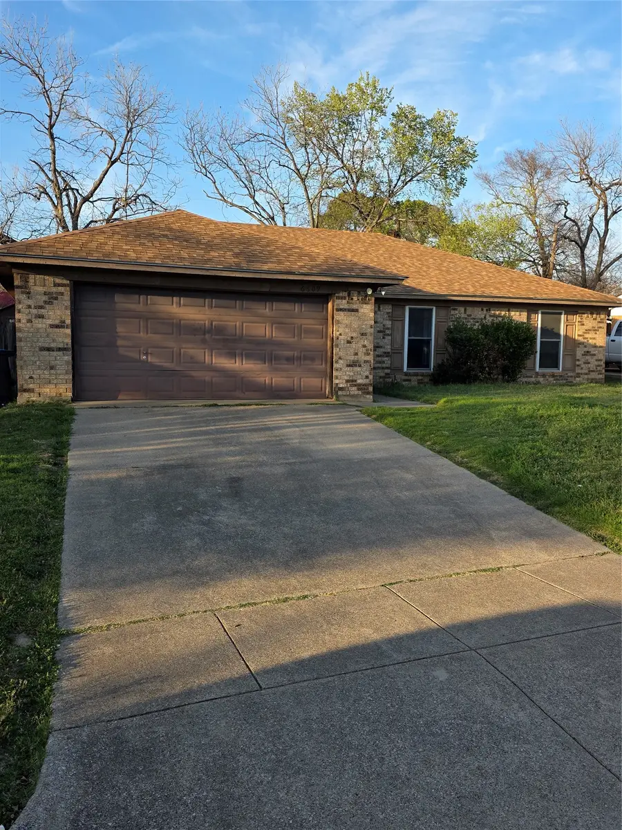 6609 Yolanda Drive, Fort Worth, TX 76112 - #2