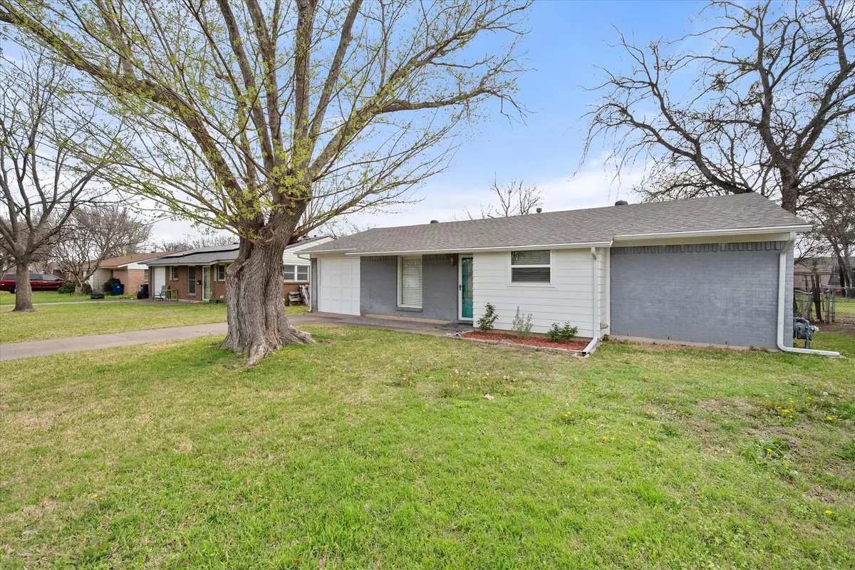 729 SW Sunnybrook Drive, Burleson, TX 76028 - #1