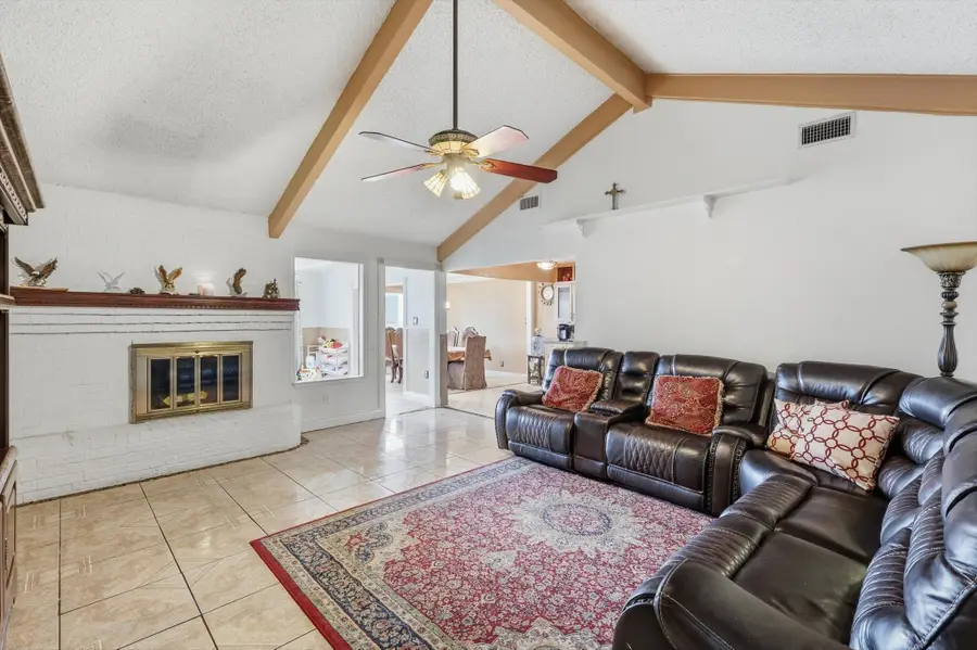 433 Overcrest Drive, Benbrook, TX 76126 - #2