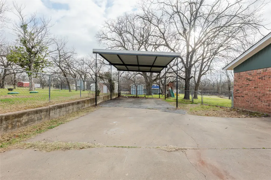 208 Yucca Drive, Weatherford, TX 76087 - #3