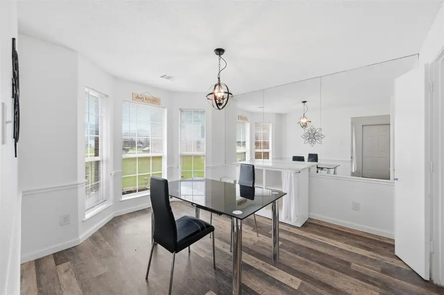 3901 Silver Meadow Lane, Grand Prairie, TX 75052 - #3