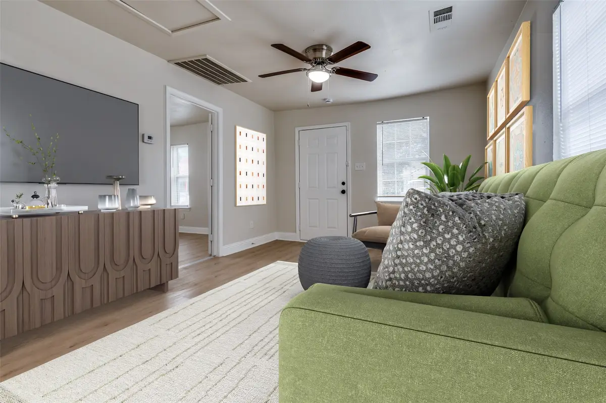 2415 Bethurum Avenue, Dallas, TX 75215 - #1