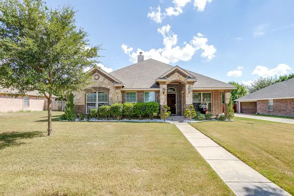 110 Sheri Way, Red Oak, TX 75154
