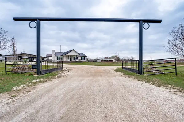 15076 S Fm 372, Valley View, TX 76272