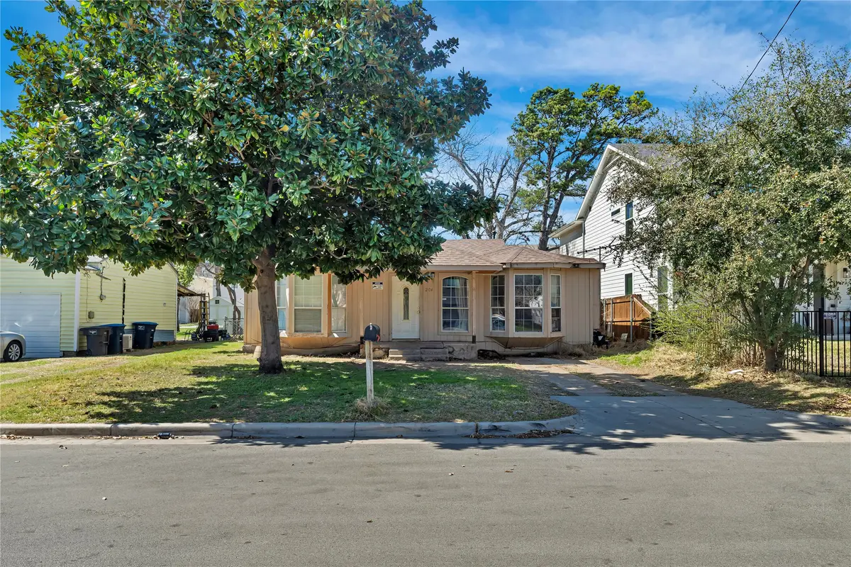 204 Sunset Lane, Fort Worth, TX 76114 - #1
