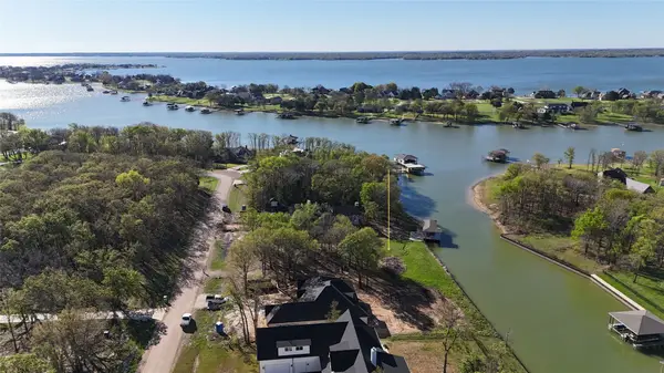 394 Clubhouse Drive, Corsicana, TX 75109