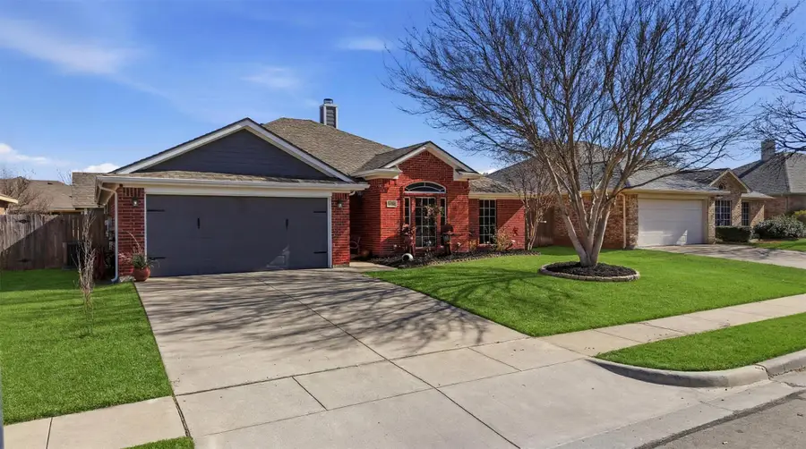 1035 Vinewood Avenue, Burleson, TX 76028 - #2