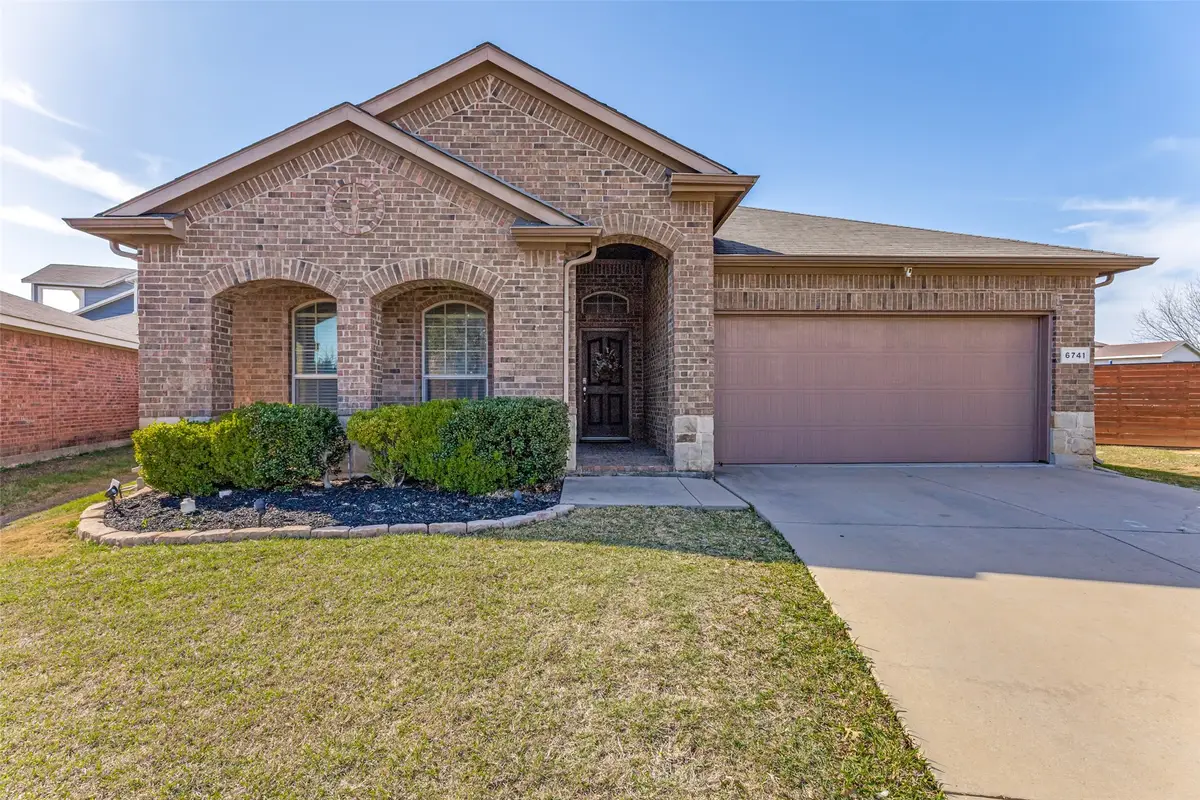 6741 Friendsway Drive, Fort Worth, TX 76137 - #1