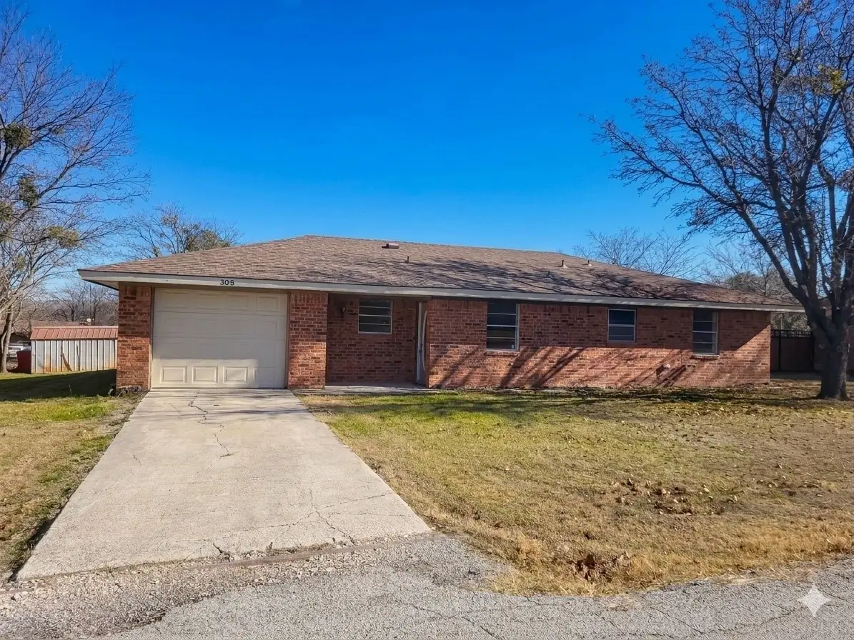 305 Sierra Vista Drive, Chico, TX 76431 - #1